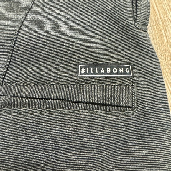 Billabong Men's Gray Shorts Size 32 - Picture 7 of 11